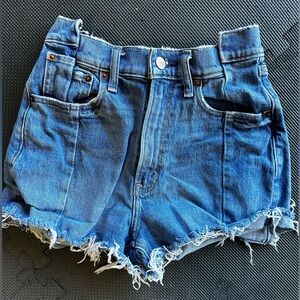 Women’s Abercrombie & Fitch Mom High Rise Jean Shorts